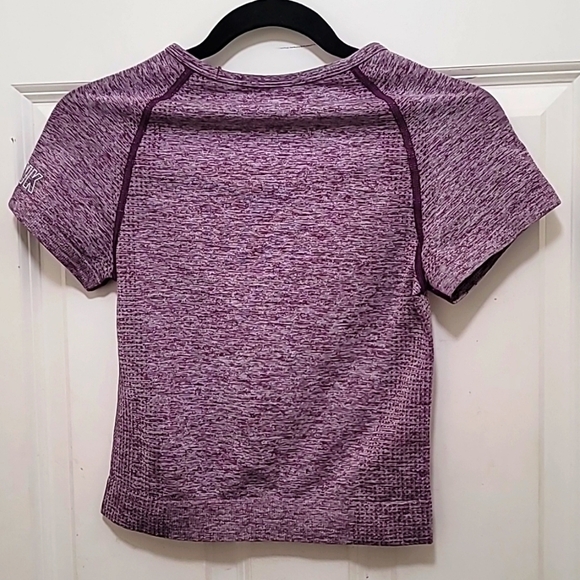 VICTORIA'S SECRET WOMEN'S PINK SEAMLESS WORKOUT CROPPED TOP CREW NECK SZ M IN - Picture 4 of 6